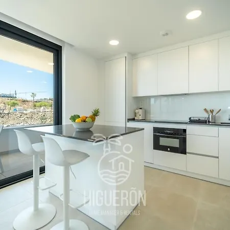 Higueronrentals Sweet Blue Apartment *