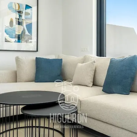 Higueronrentals Sweet Blue Apartment *