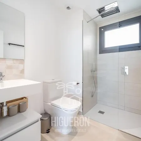 Higueronrentals Sweet Blue Apartment Malaga